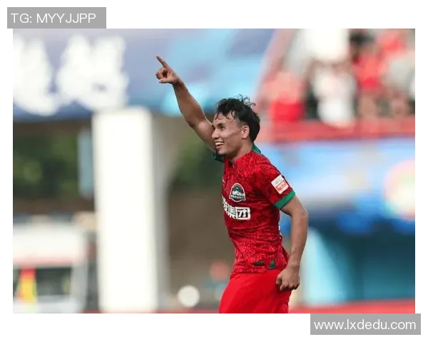 镜头回顾：足球转会这一幕令人泪目